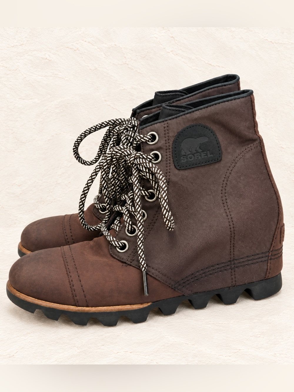 Sorel Lexie Wedge Boots Womens 8.5 Brown
Leather Canvas Waterproof Lace Up